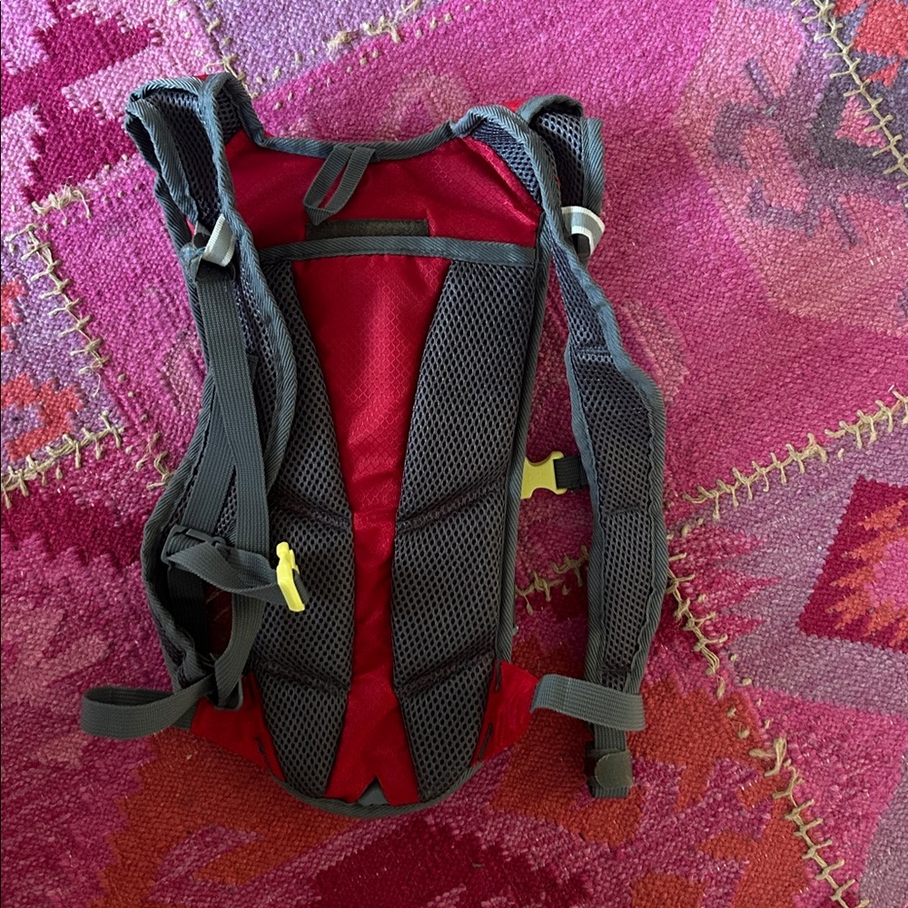 Hydration backpack - Picture 2 of 2